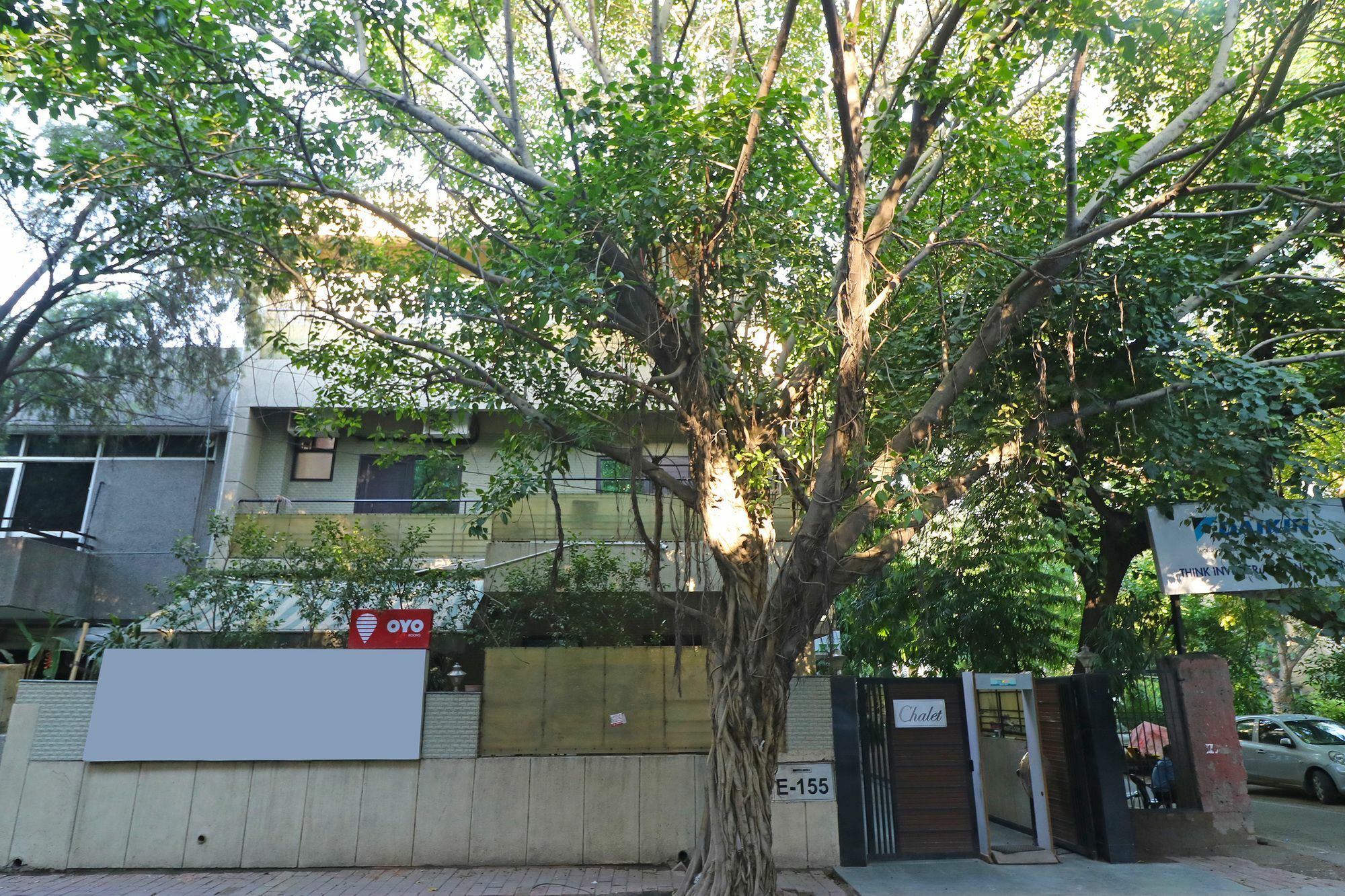 Hotel Chalet New Delhi Eksteriør bilde