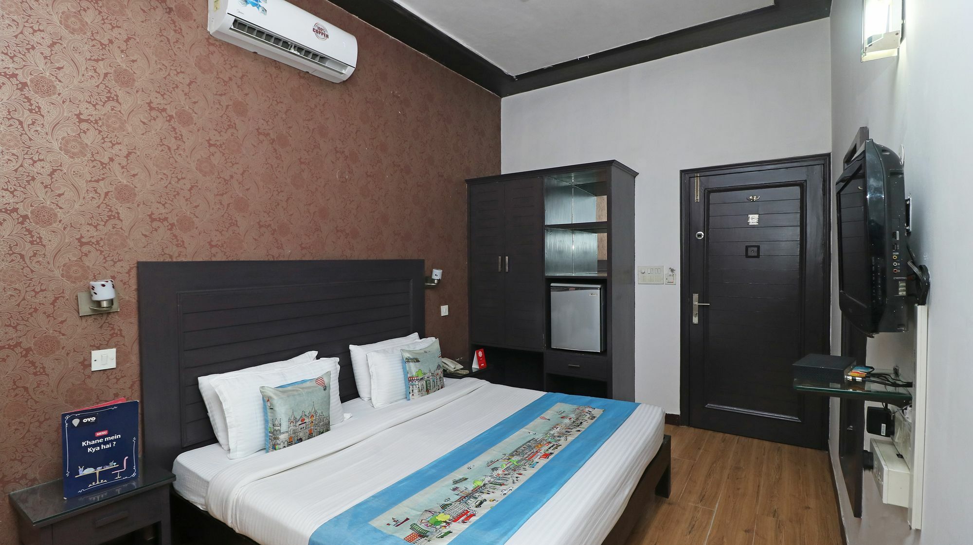 Hotel Chalet New Delhi Eksteriør bilde
