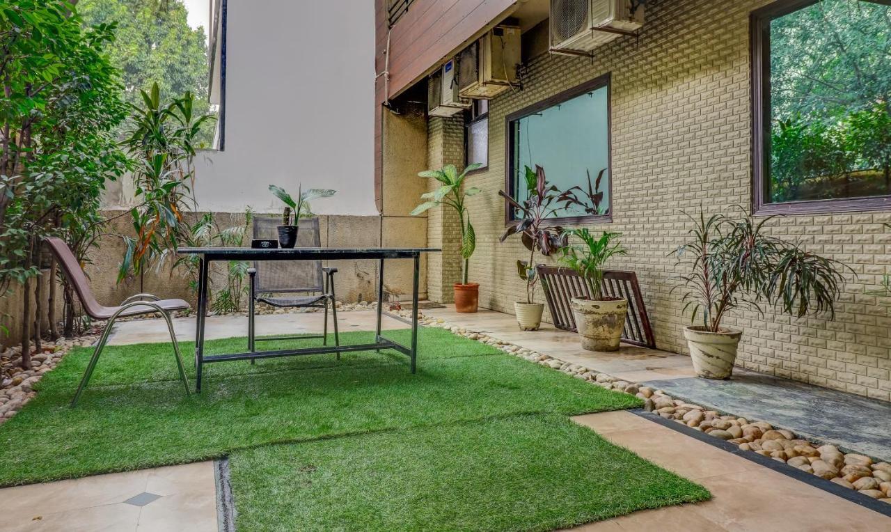 Hotel Chalet New Delhi Eksteriør bilde